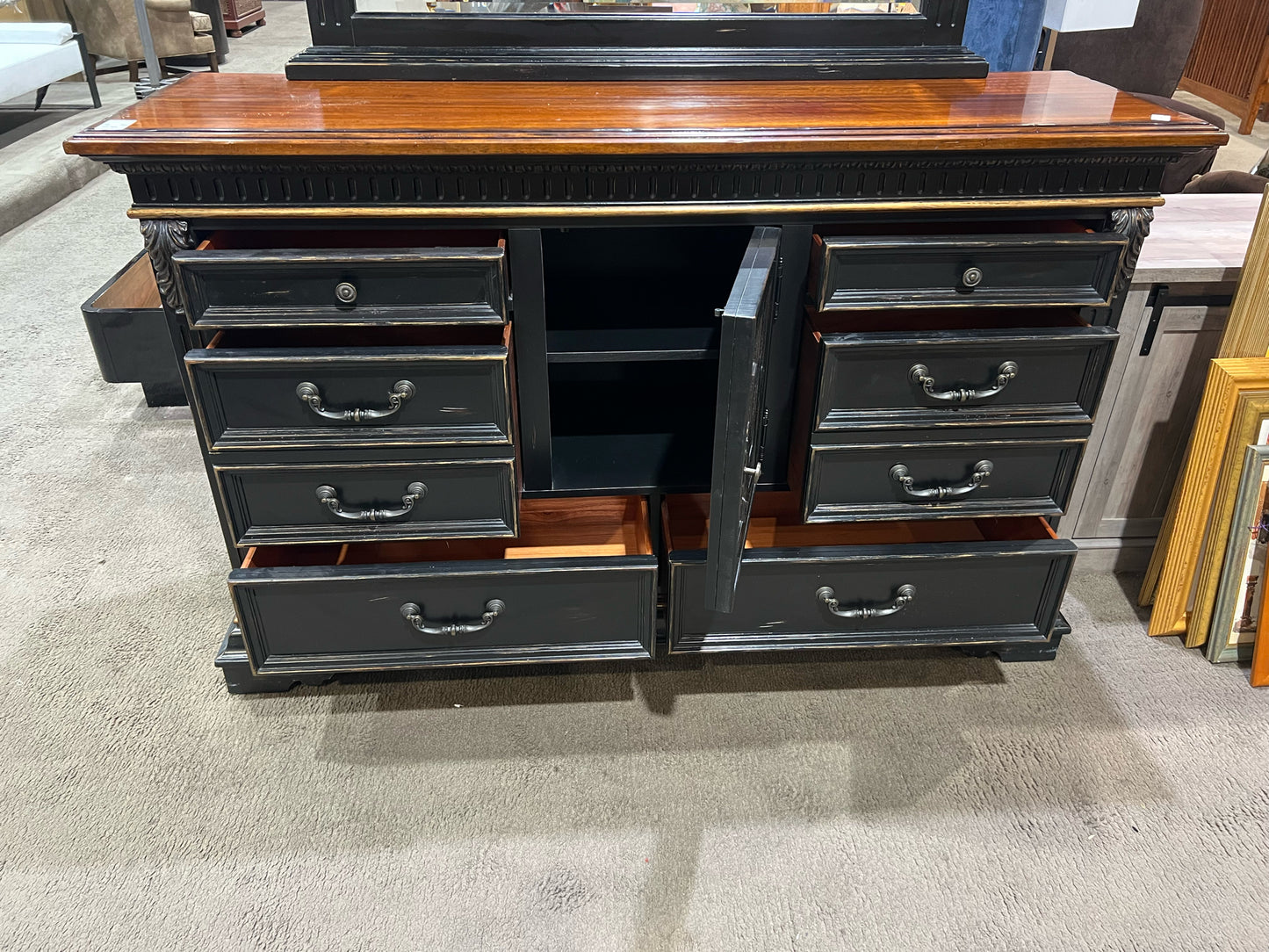 Black & Brown Dresser