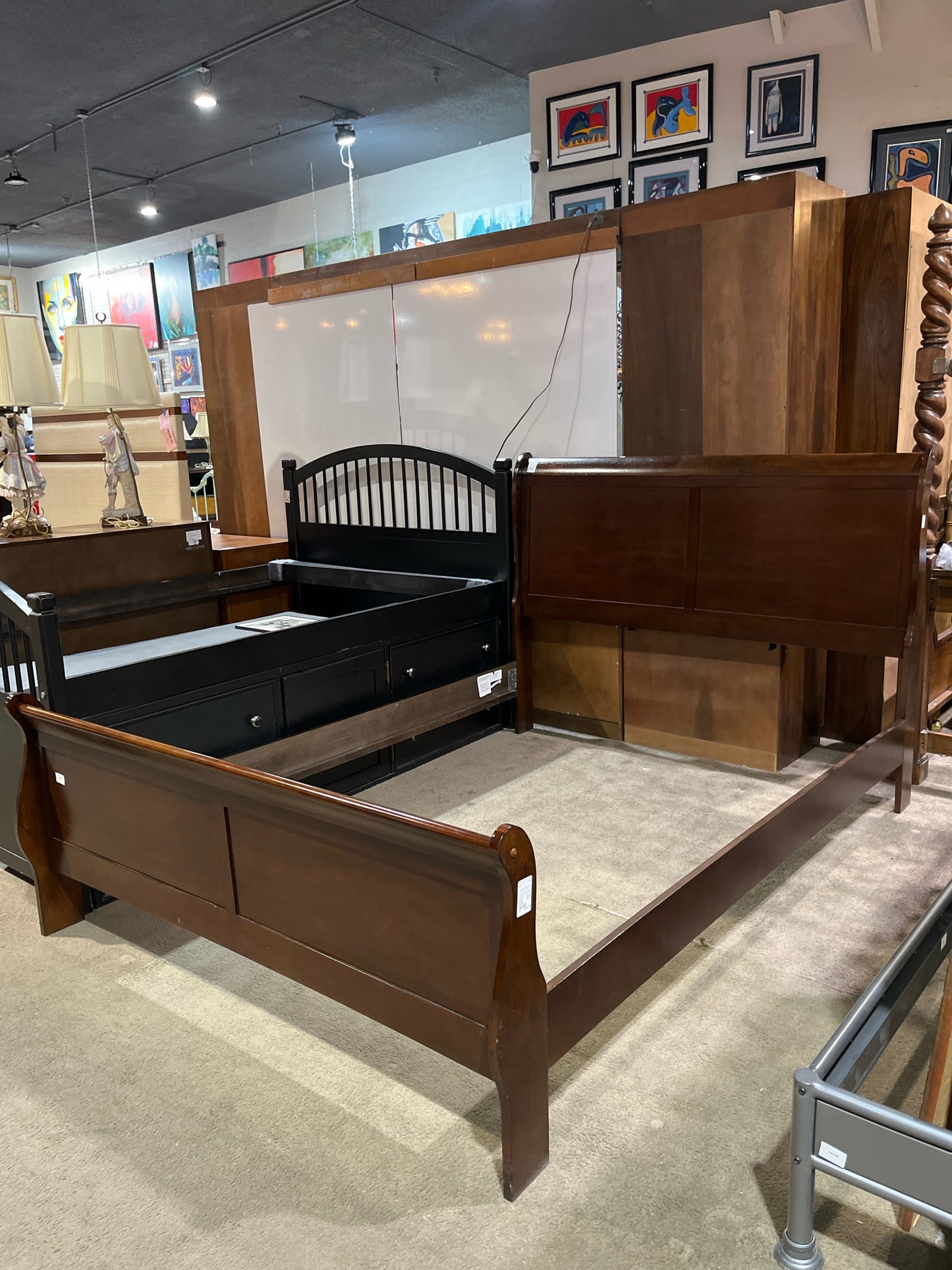 Queen Size Dark Wood Sleigh Bed
