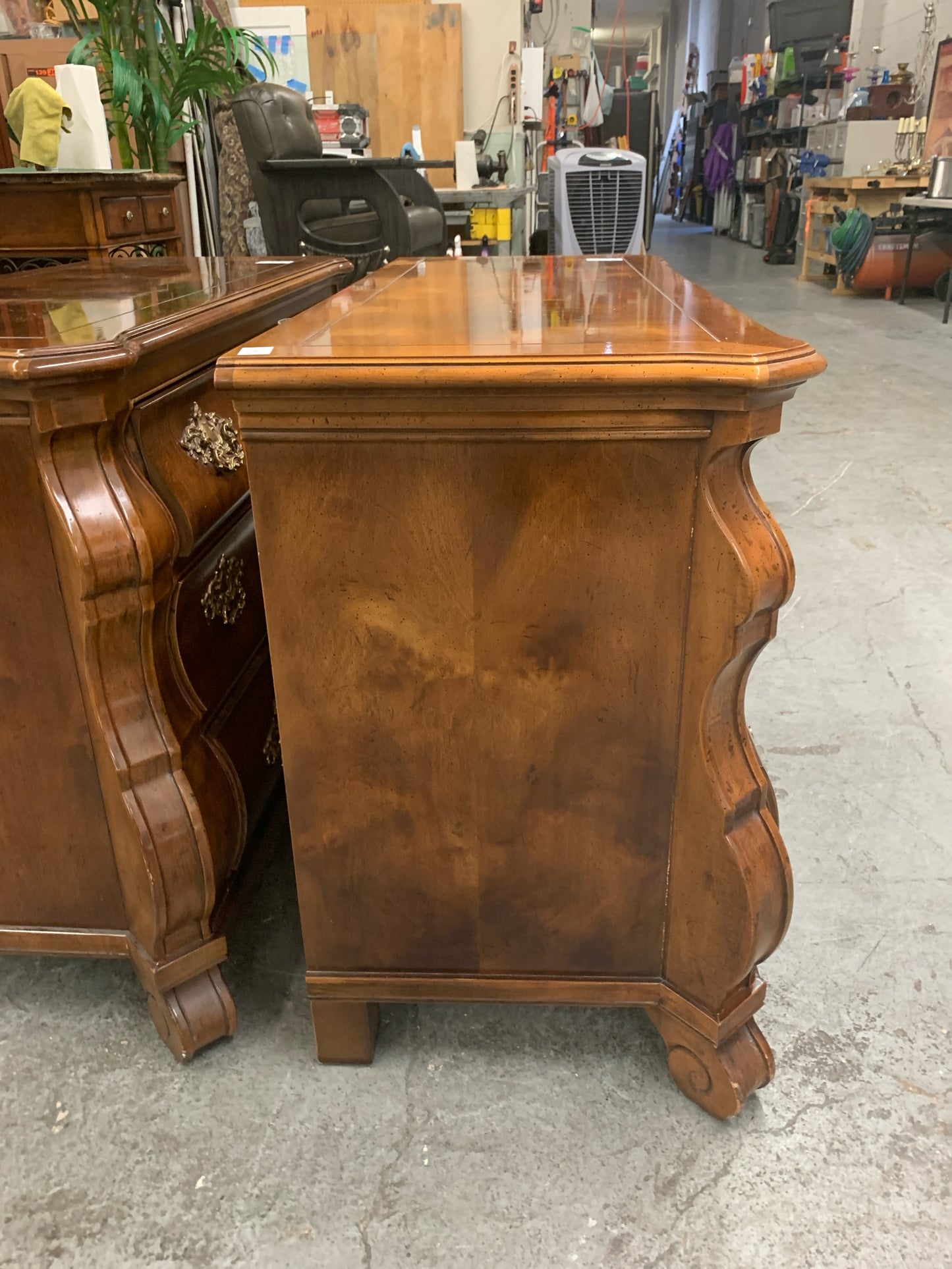 Henredon Louis XV French Provincial Bombe Chest