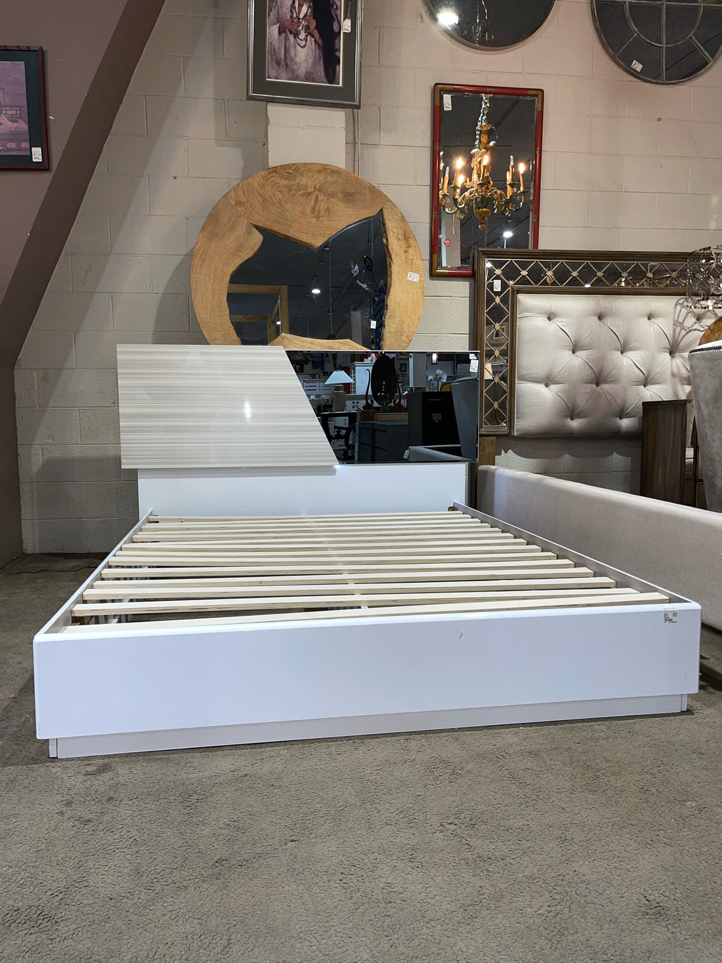 Queen Size White Lacquered Wood & Smoke Mirror Bed w/ LED Lights