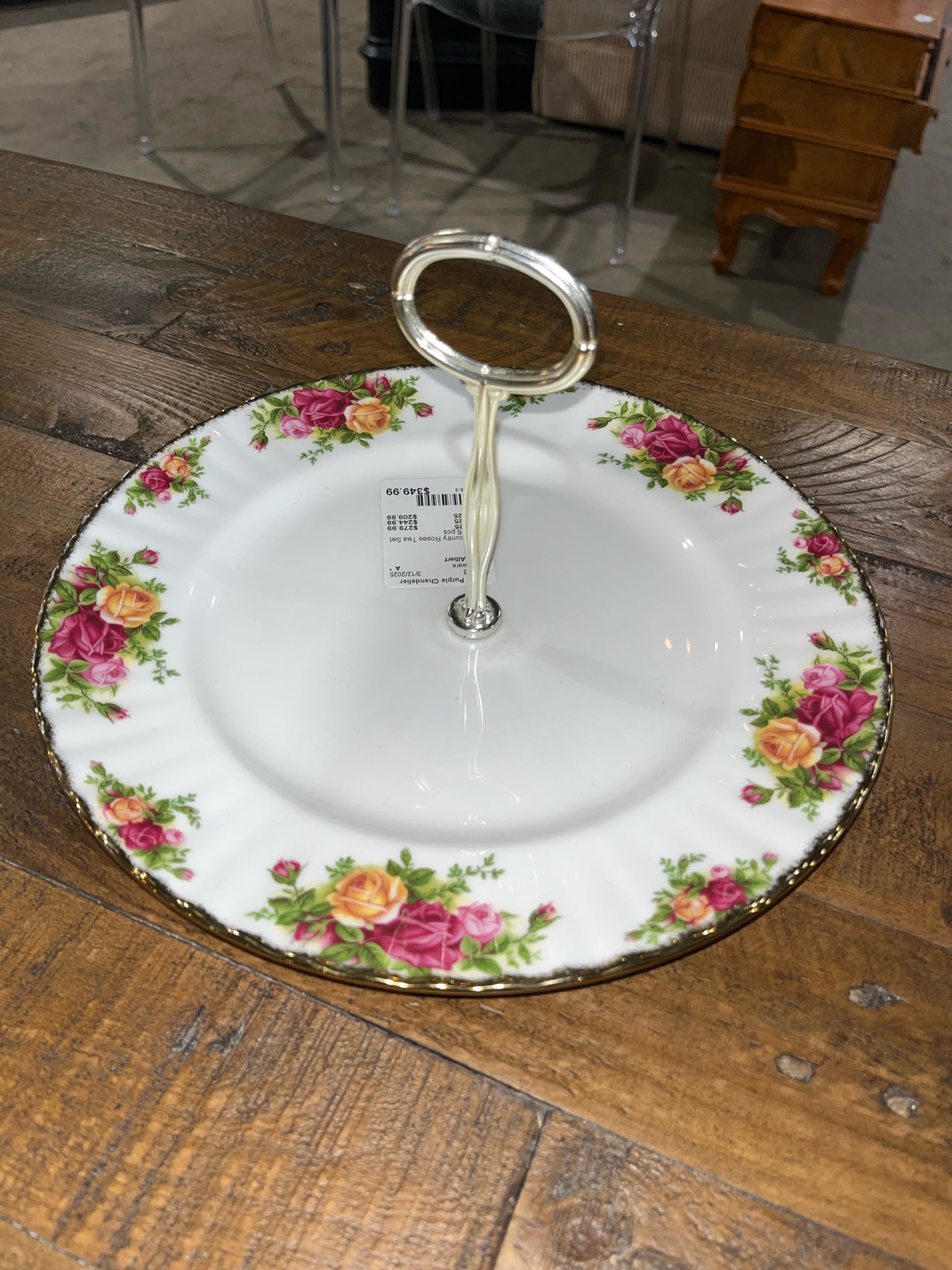 Royal Albert Old Country Roses 16 Piece Tea Set