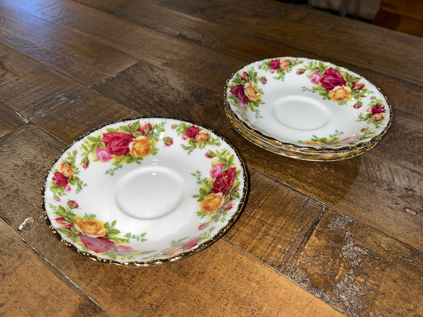 Royal Albert Old Country Roses 16 Piece Tea Set