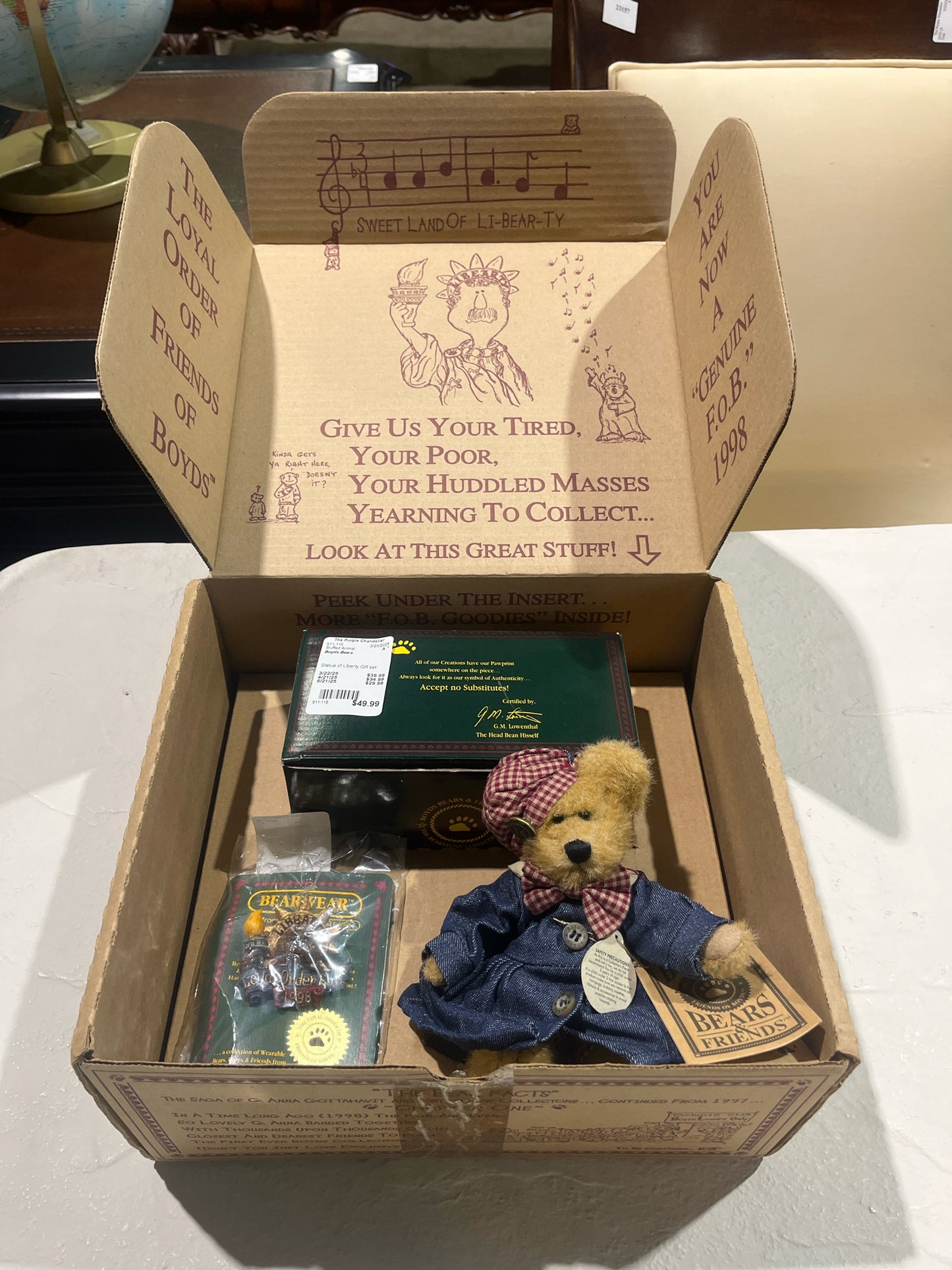 Boyds Bears Statue of Liberty Gift set