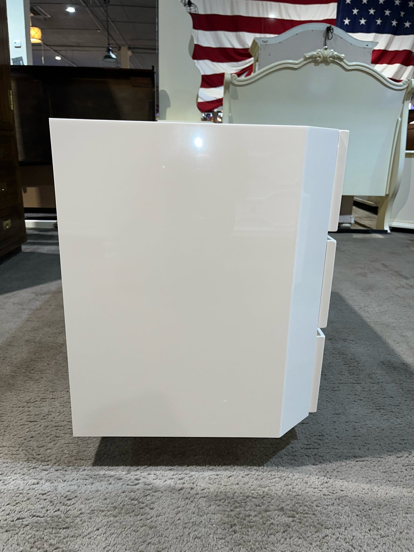3 Drawer Vanilla Lacquer Dresser