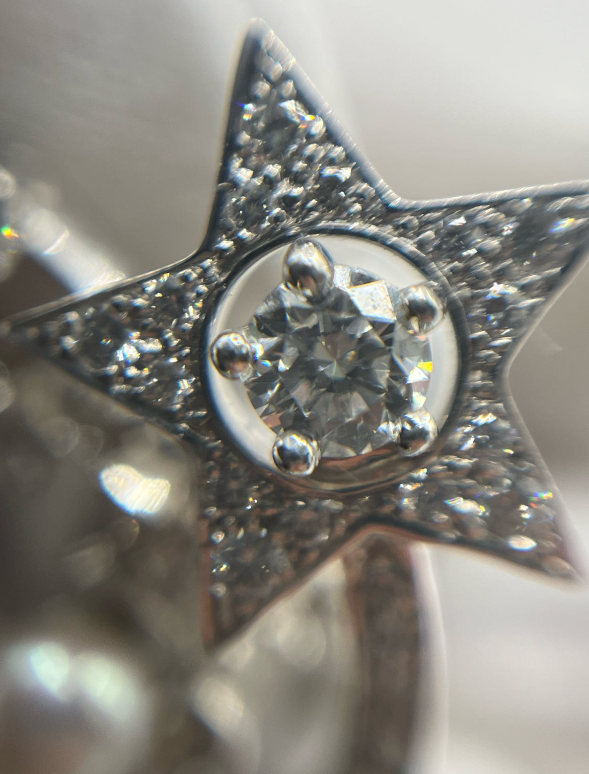 Chanel 18K White Gold & Diamond Comete Ring