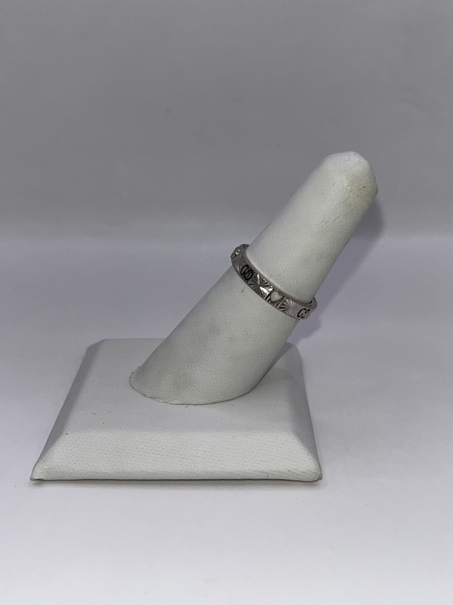 Gucci 18K White Gold & Diamond Ring