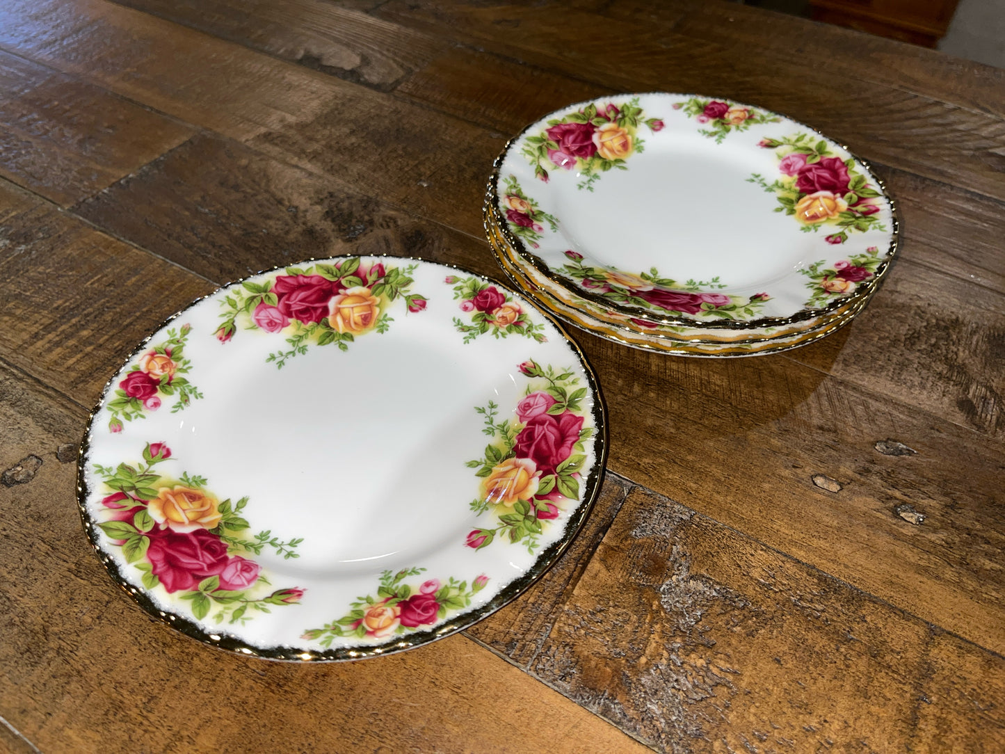 Royal Albert Old Country Roses 16 Piece Tea Set