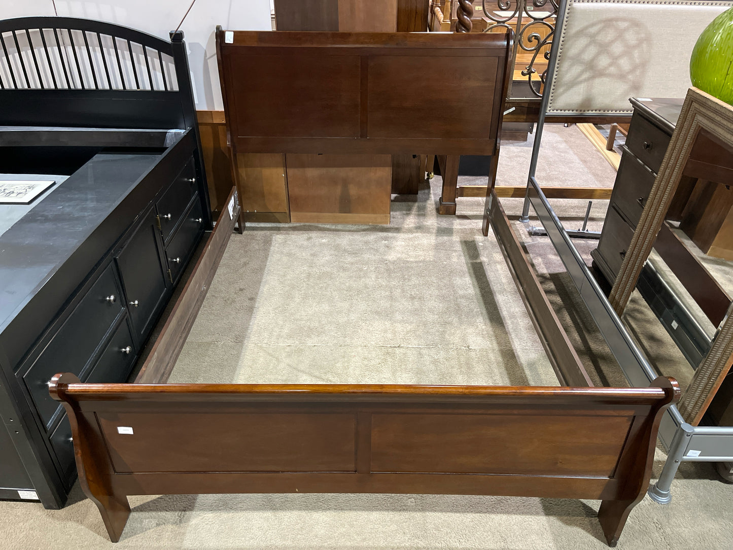 Queen Size Dark Wood Sleigh Bed