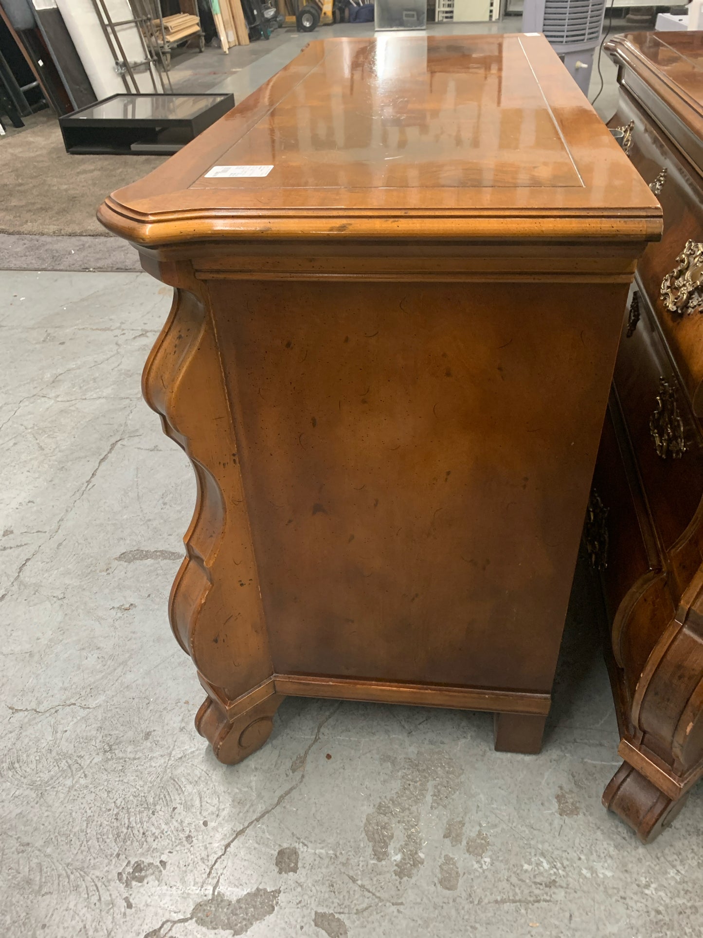 Henredon Louis XV French Provincial Bombe Chest