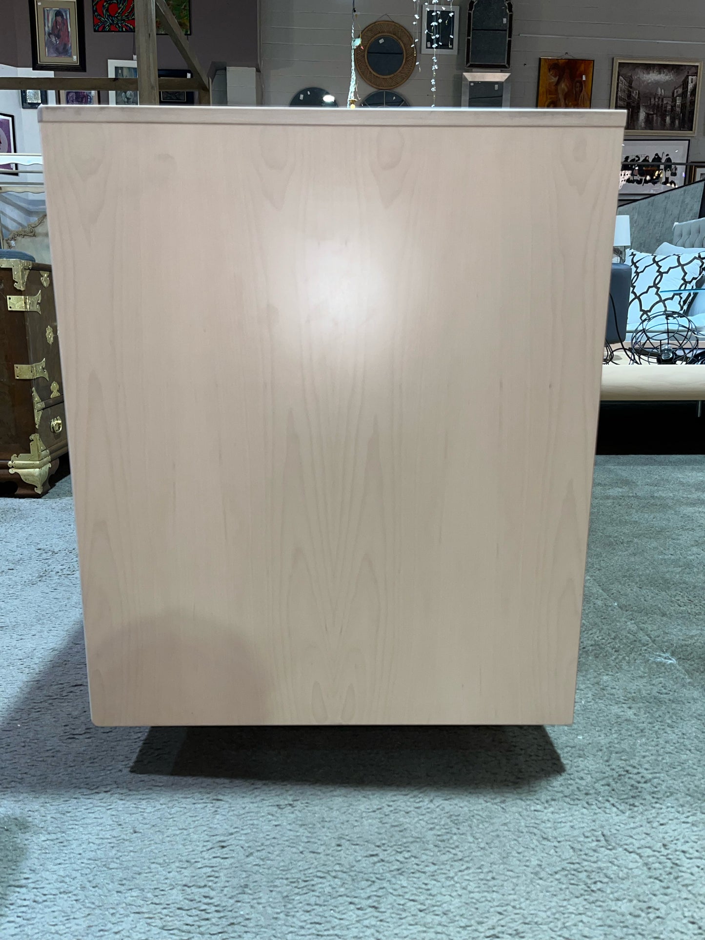 Light Wood 6 Drawer Dresser