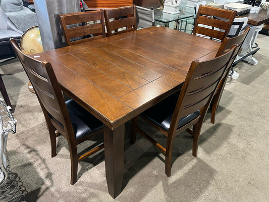 Walker Furniture Dining Set