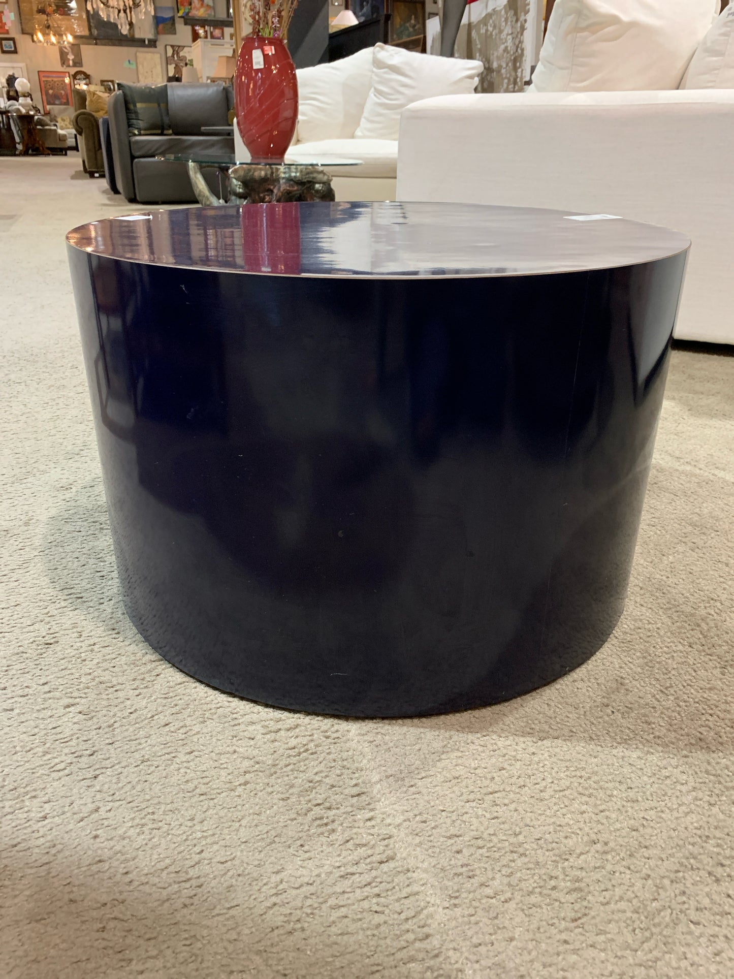 Le Vone Round Laquered Side Table