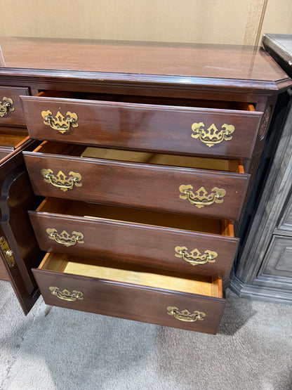 Ethan Allen Dresser