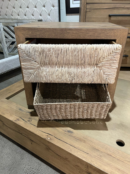 Harbour "Lara" Nightstand