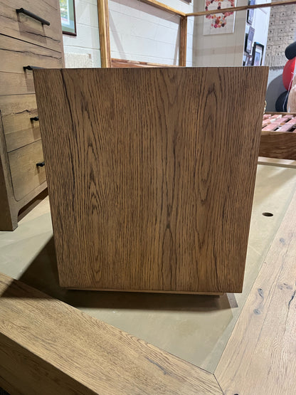 Harbour "Lara" Nightstand