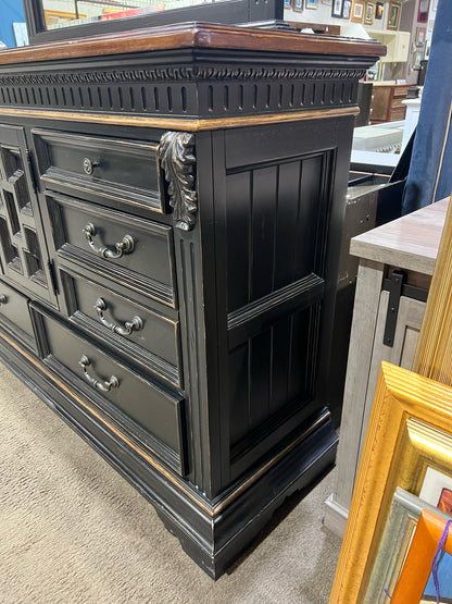 Black & Brown Dresser