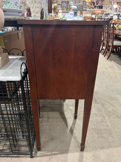 Ethan Allen Federal Style 2 Drawer 2 Door Mahogany Buffet