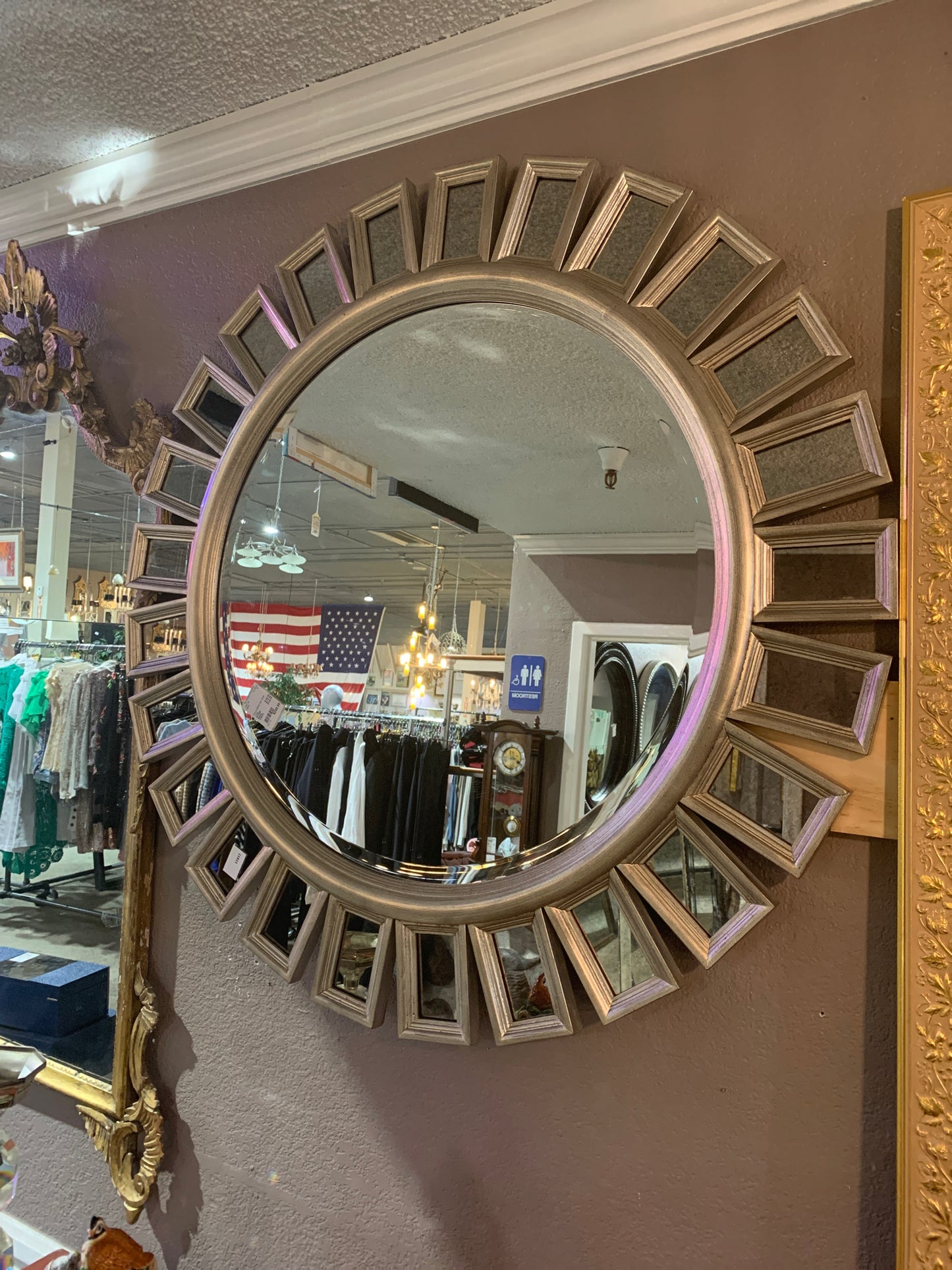 Round Mirror