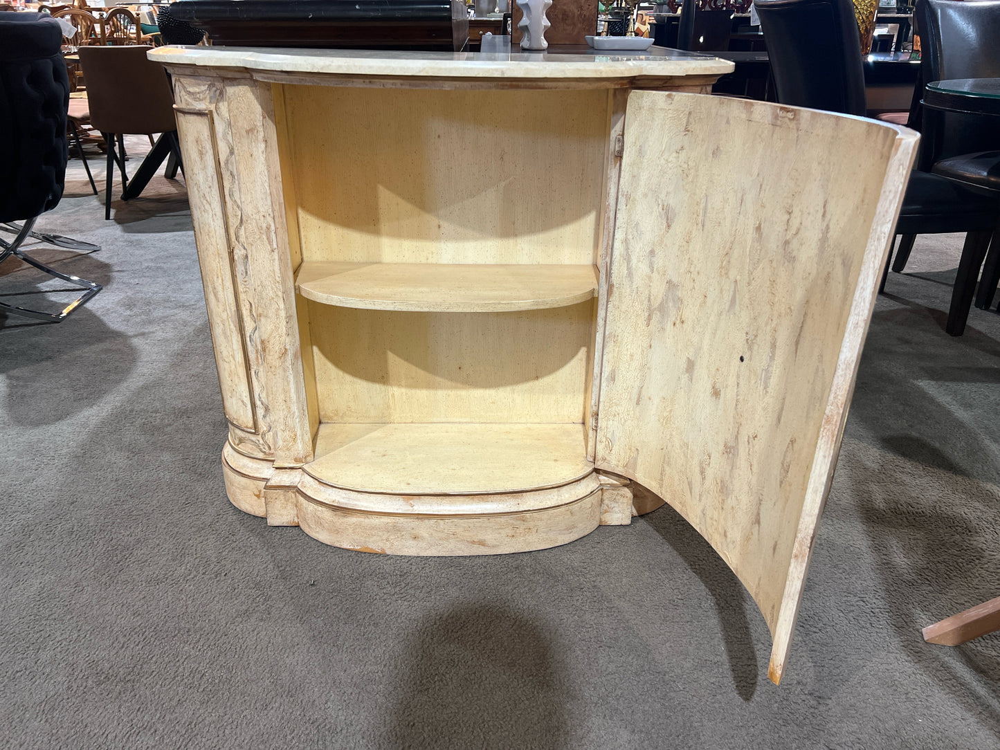 Furgeson Copeland Tuscan Chest of Drawers