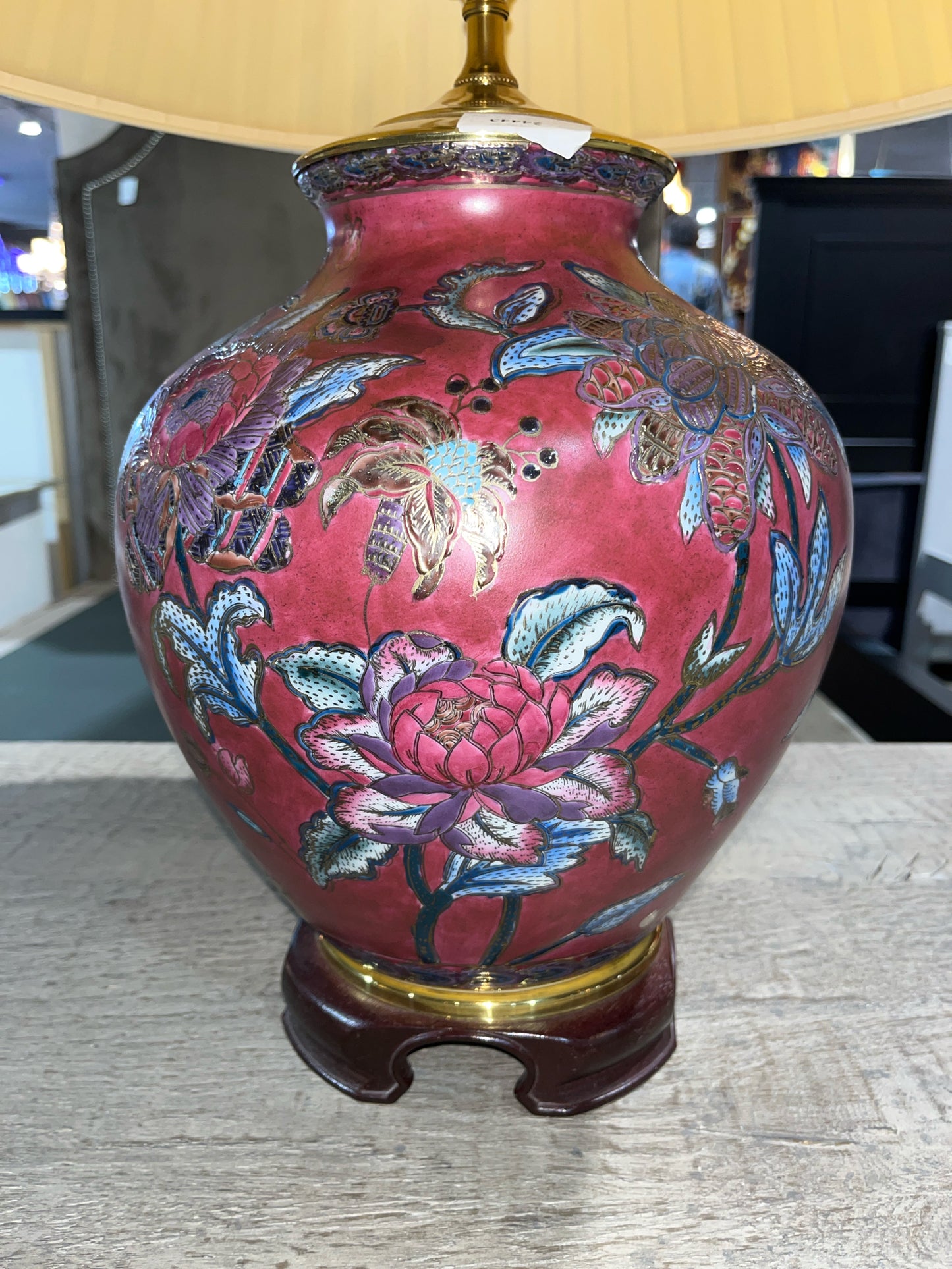 1970's Ming Style Urn Lamp