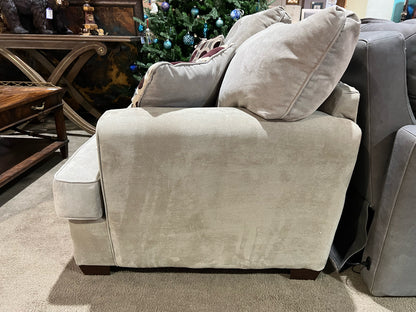 RC Willey Gray MicroFiber Loveseat w/ Pillows