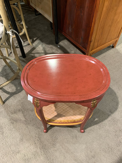 Detachable Tray On Table