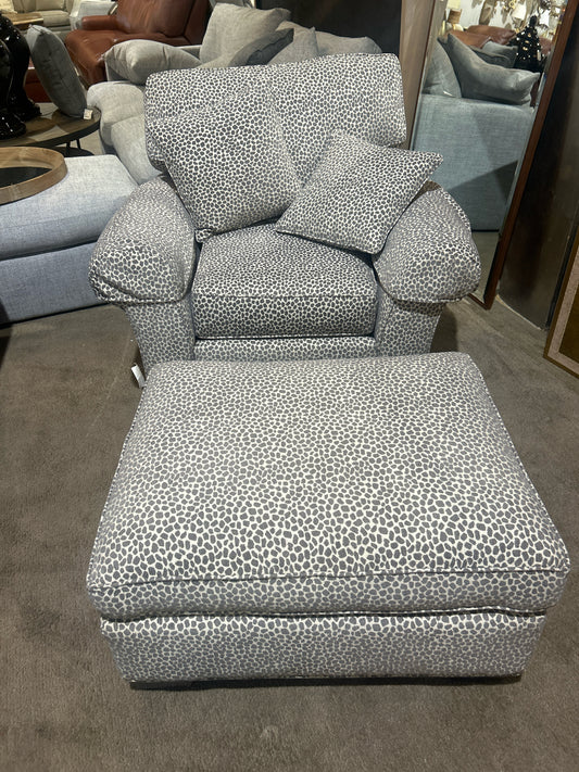 Gray & White Cheetah Print Chair