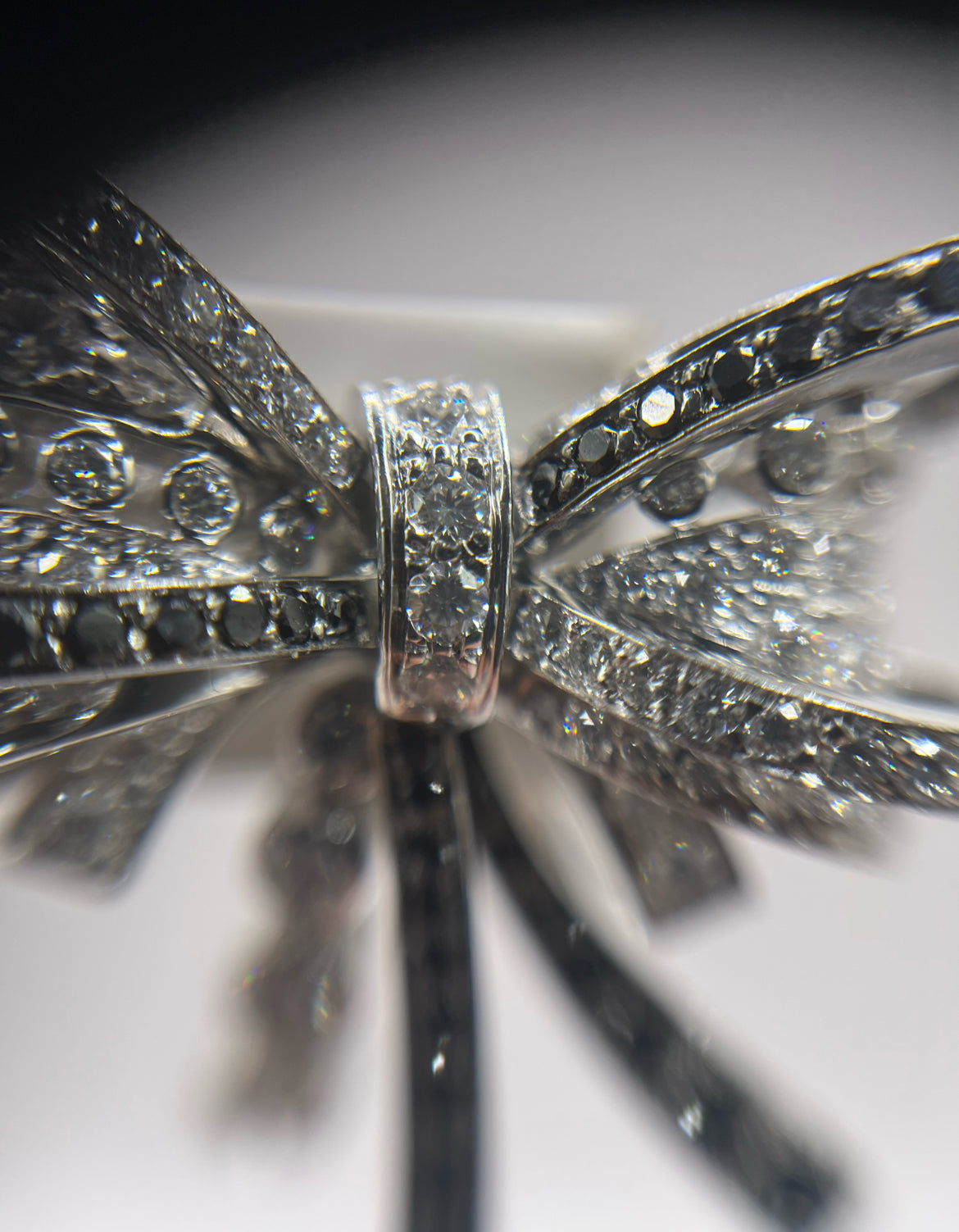 1932 Chanel 18K White Gold & Diamond "Rudan Series" Bowtie Necklace