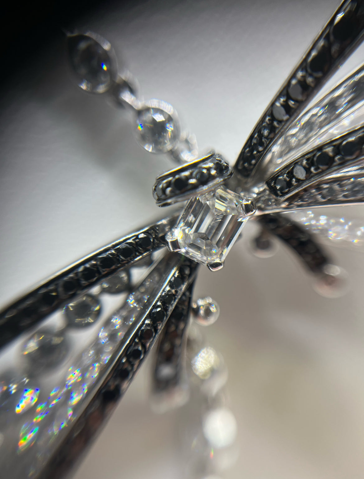1932 Chanel 18K White Gold & Diamond "Rudan Series" Bowtie Necklace
