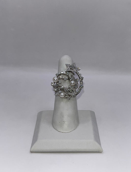 Chanel 18K White Gold Diamond & Pearl Comete Ring