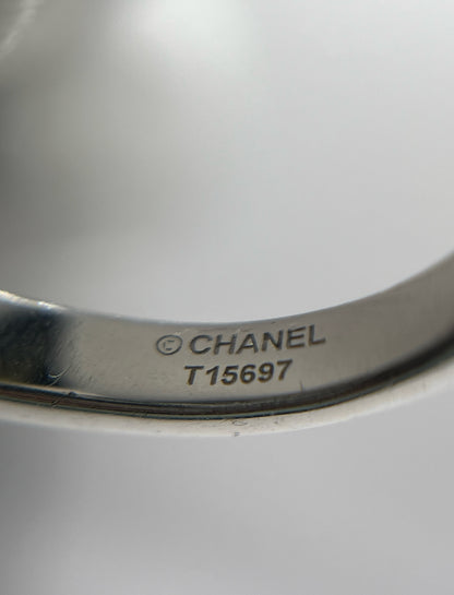 Chanel 18K White Gold Diamond & Pearl Comete Ring