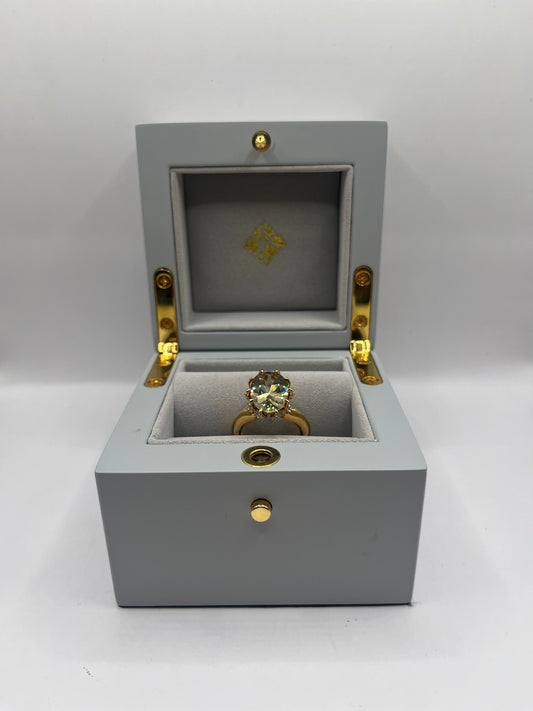 Kat Florence 18K Yellow Gold Zultanite & Diamond Ring
