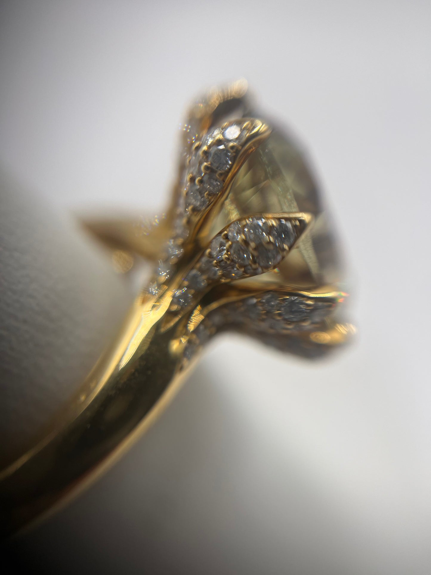Kat Florence 18K Yellow Gold Zultanite & Diamond Ring