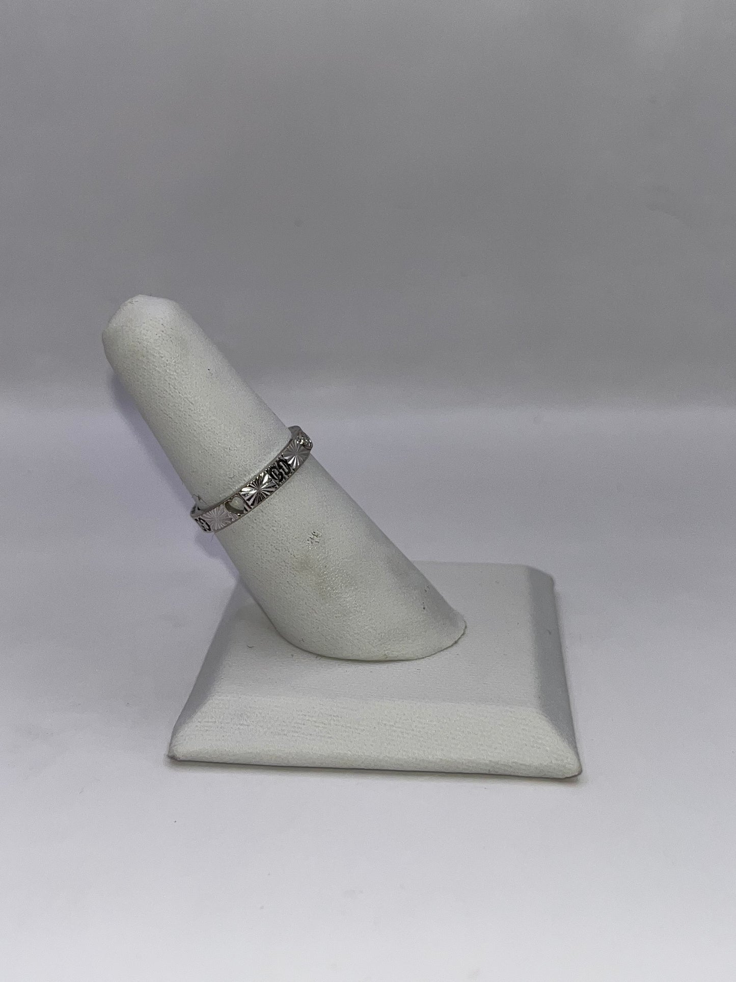 Gucci 18K White Gold & Diamond Ring