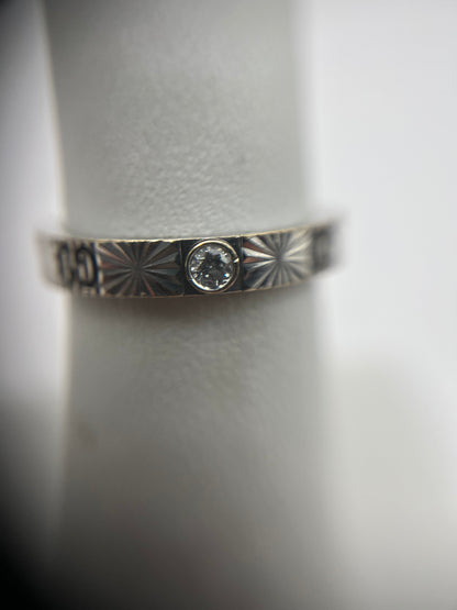 Gucci 18K White Gold & Diamond Ring