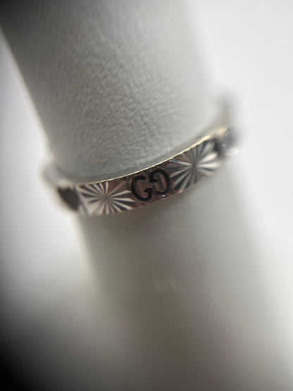 Gucci 18K White Gold & Diamond Ring