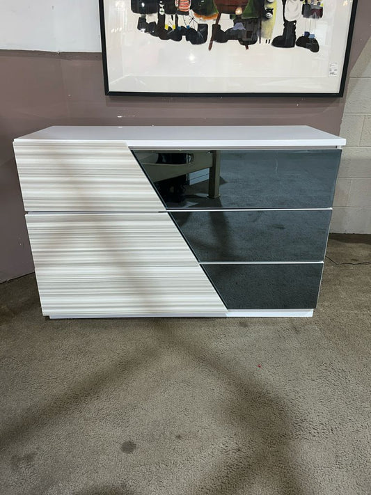 3 Drawer Lacquered Wood & Smoke Mirror Dresser