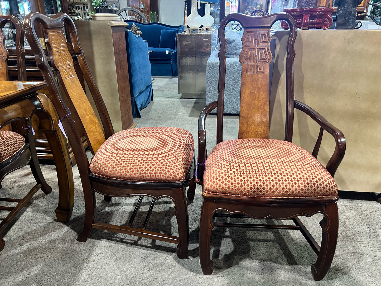 Universal Asian Dining Set