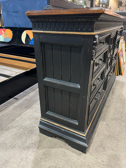 Black & Brown Dresser
