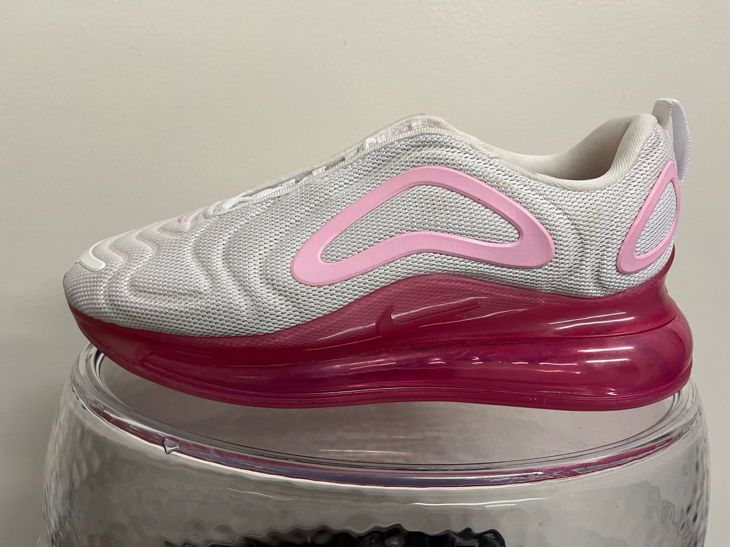 Nike Women's "Airmax 720" Pink & White Sneakers