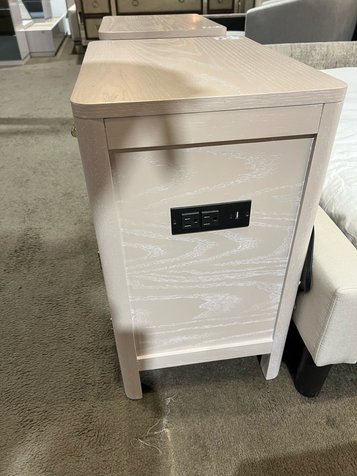 Lightwood  1 Drawer 1 Door Nightstand