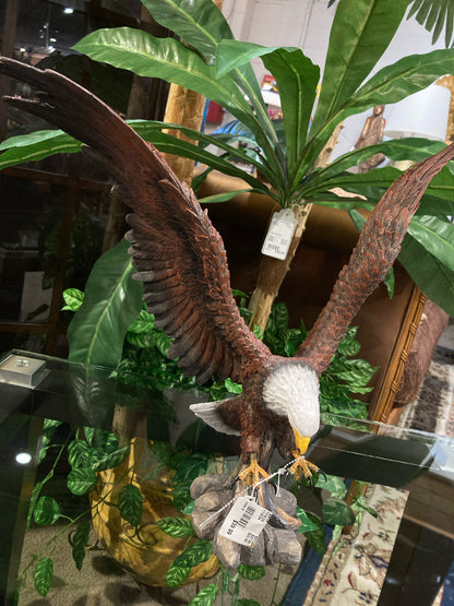 Eagle Art Sculpture