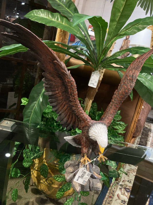 Eagle Art Sculpture