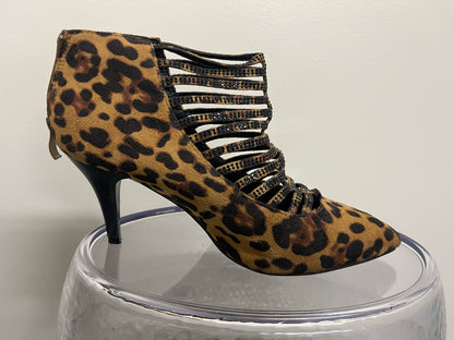 Masseys "Milano" Leopard Textured Heels