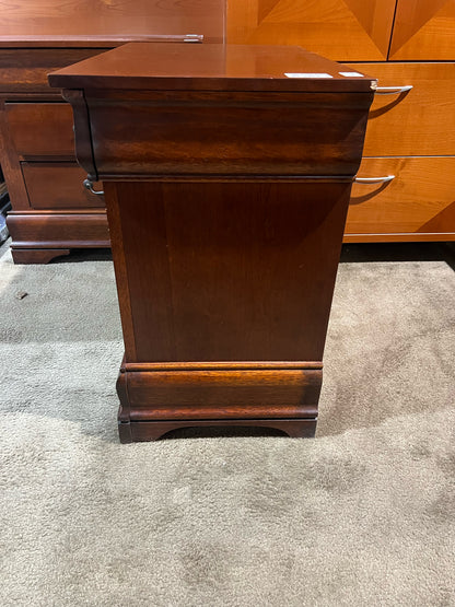 2 Drawer Nightstand